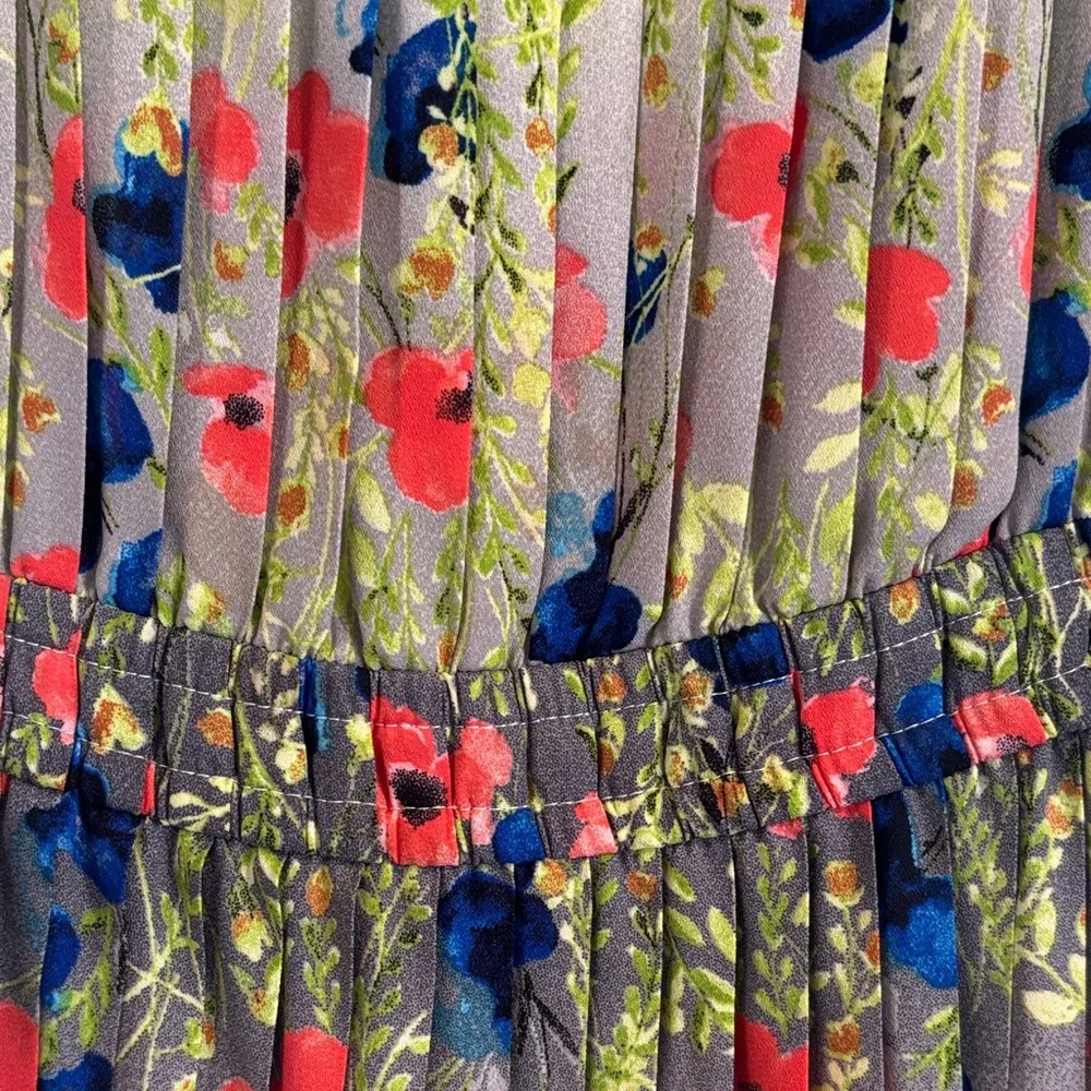 Floral‎ Pleated Mini Dress